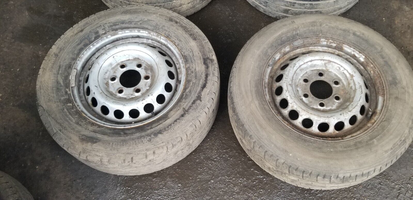 Volkswagen Crafter Set Of 4 Steel Wheel With Tyre 235/65R16C - Image 4