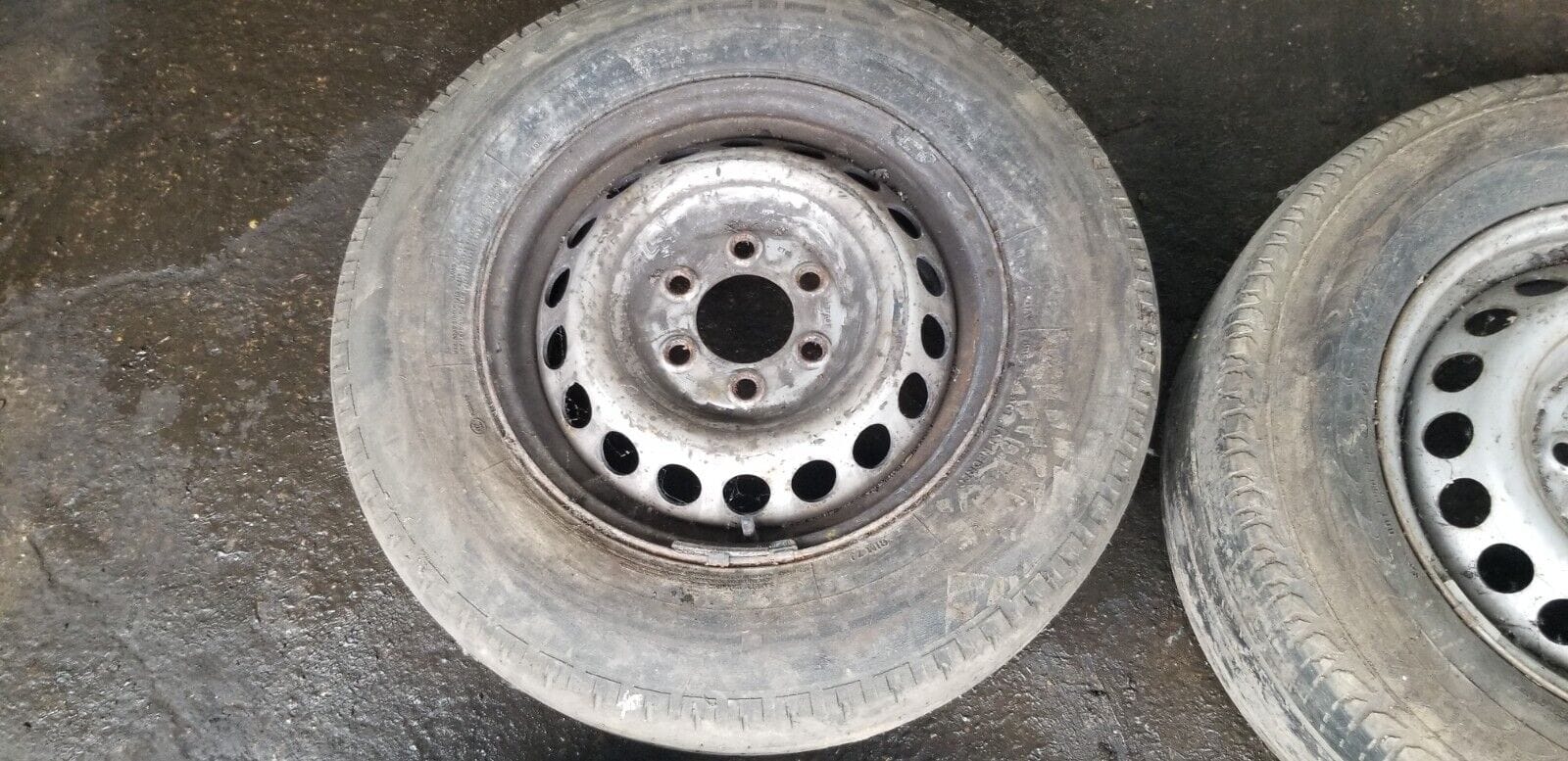 Volkswagen Crafter Set Of 4 Steel Wheel With Tyre 235/65R16C - Image 9