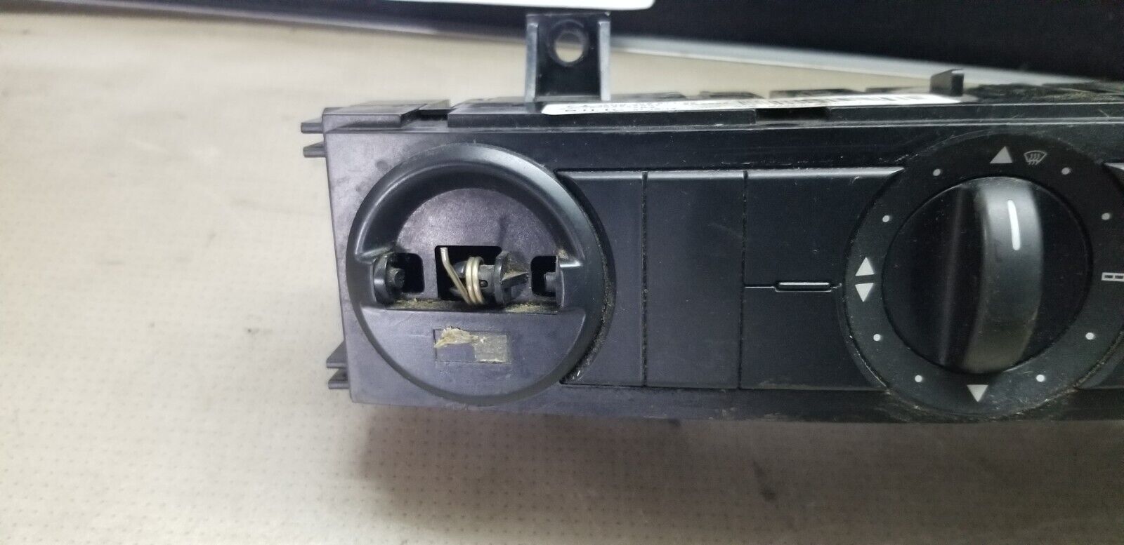 Mercedes-Benz Sprinter W906 06-14 Pre-Facelift Climate Control Panel A9068300485 |O - Image 3