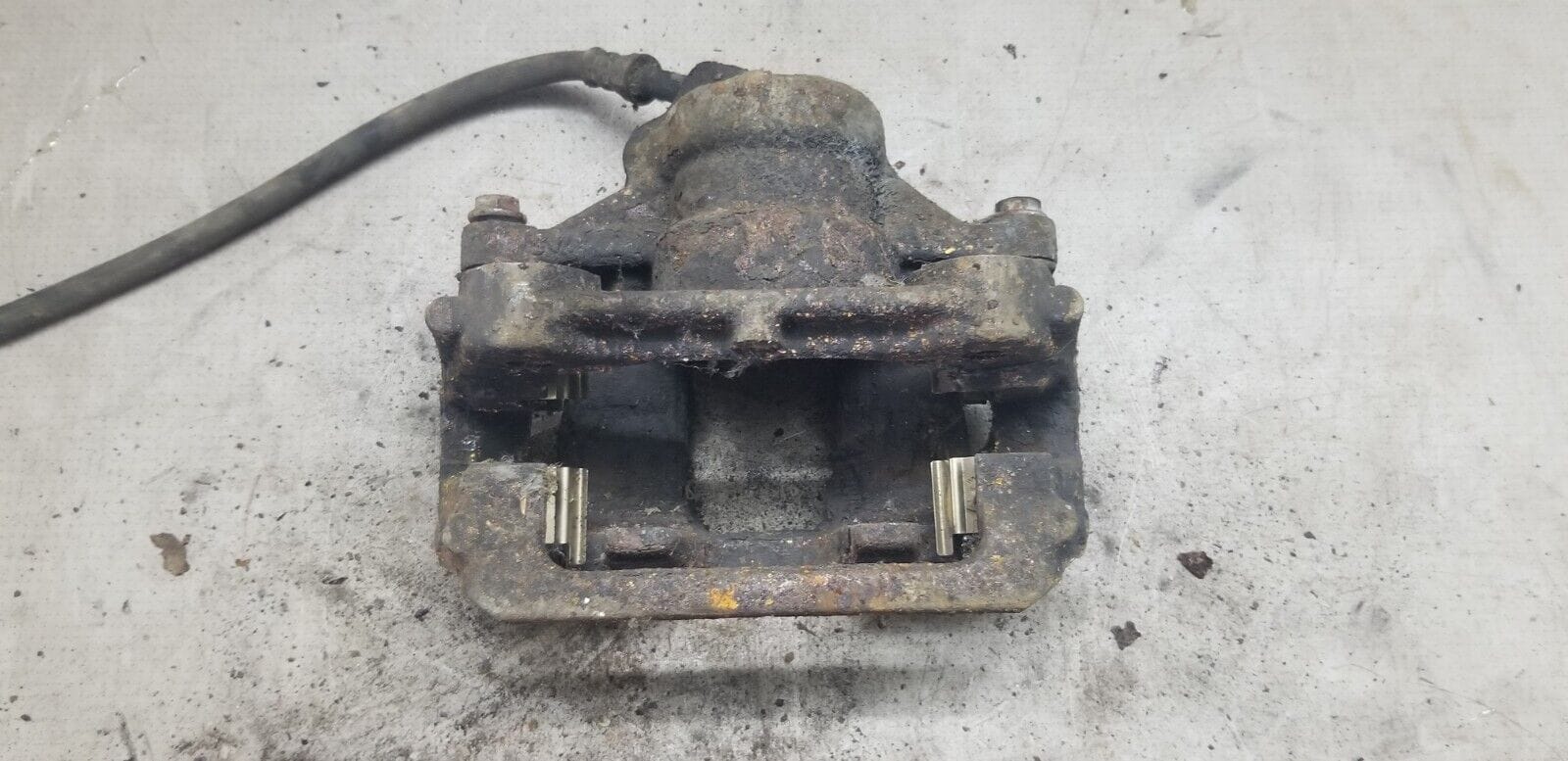 Mercedes Benz Sprinter W906 2012 2.1CDI Rear Left NSR Brake Caliper - Image 5