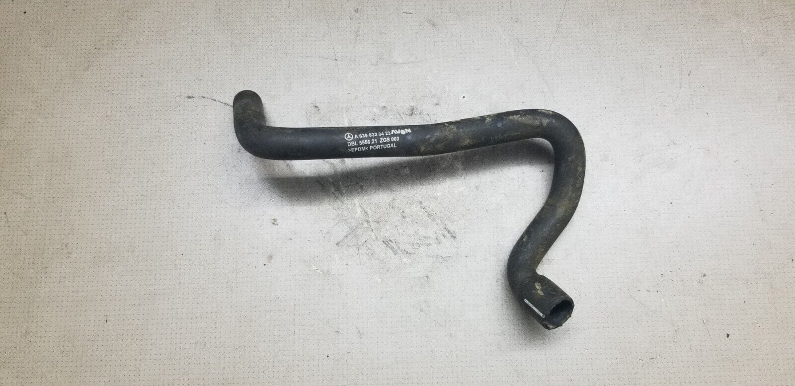 Mercedes Benz Viano Vito W639 Coolant Hose Pipe A6398320423