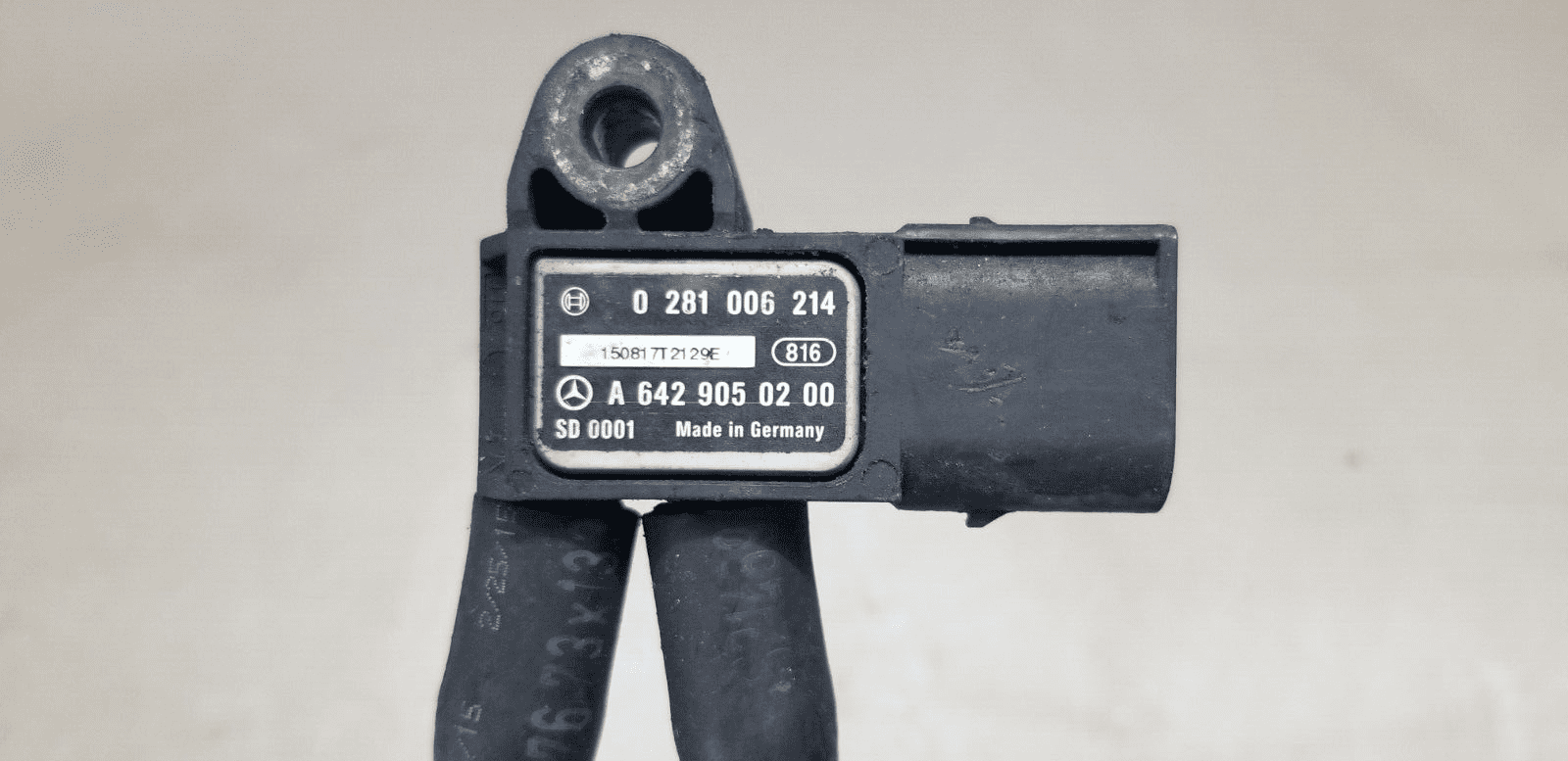 Mercedes E Class DPF EXHAUST PRESSURE SENSOR A6429050200 2014 W212 - Image 4