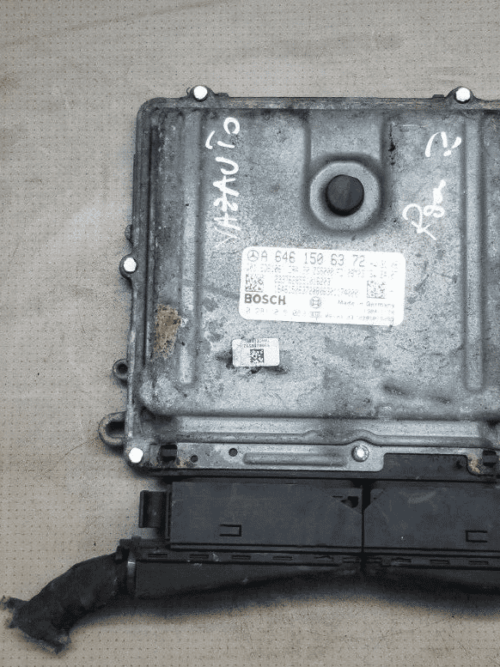 Mercedes Sprinter ECU Engine Control Unit A6461506372 0281015053