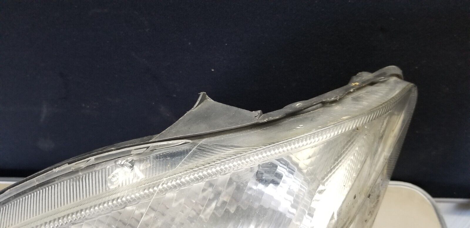 Mercedes Sprinter N/S HEADLIGHT 2012 P/N A9068200361 - Image 3