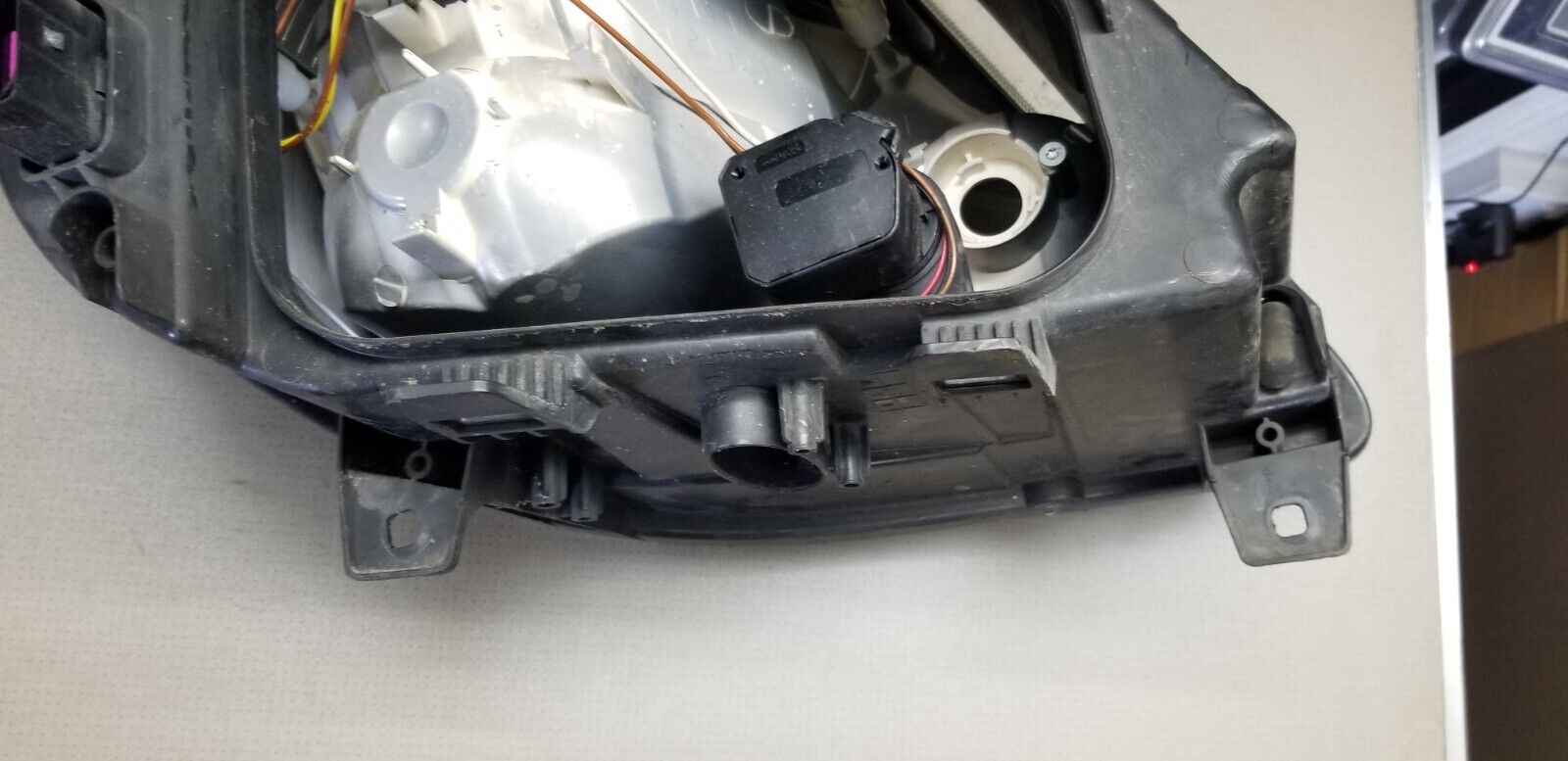 Mercedes Sprinter N/S HEADLIGHT 2012 P/N A9068200361 - Image 7