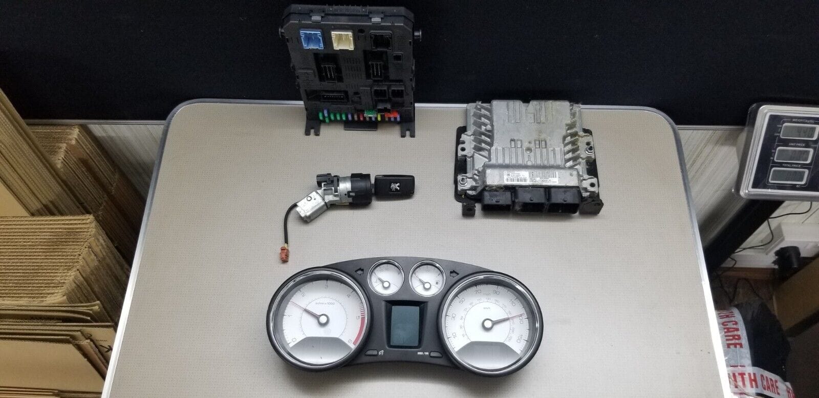 Peugeot 308 MK1 T7 1.6 HDI ECU KIT / 9800268980 / 9666681180/ 2011 2013