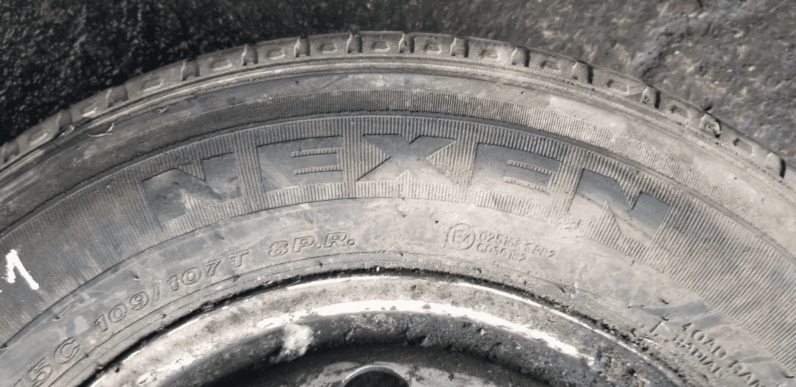 Peugeot Boxer Relay Steel Wheel and Tyre 215 70 R15C - Image 4