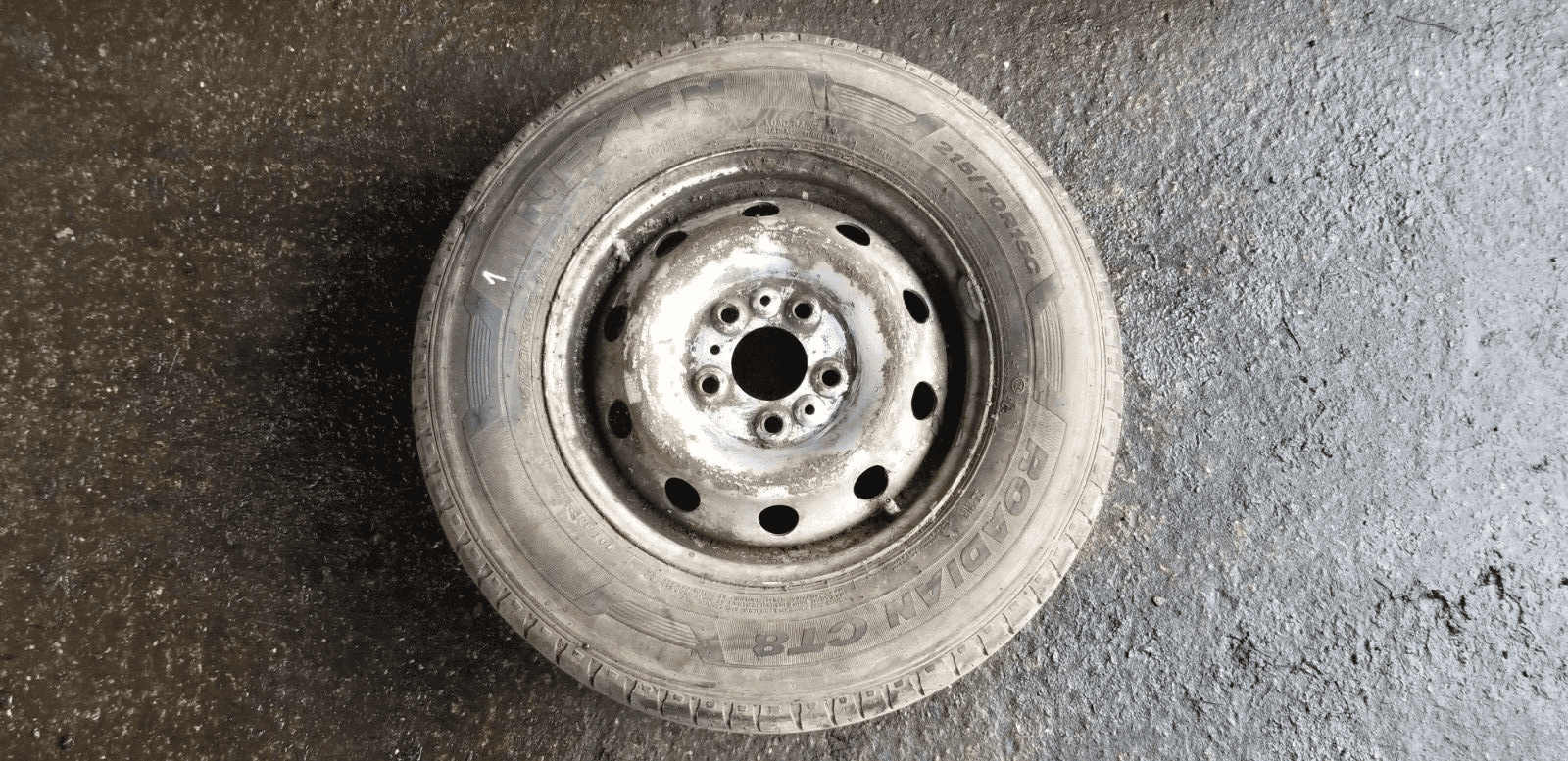 Peugeot Boxer Relay Steel Wheel and Tyre 215 70 R15C