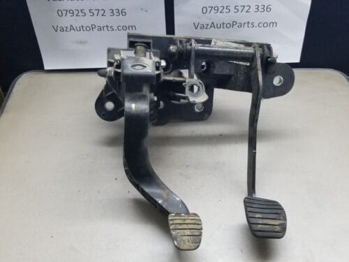 RENAULT Master Lm35 Business Dci Clutch Master Cylinder with pedals 8200672371