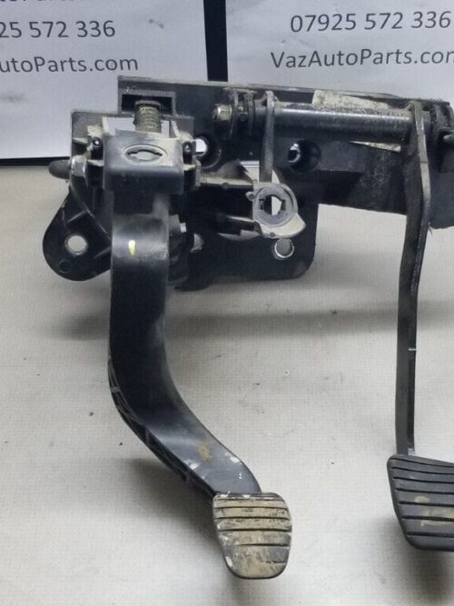 RENAULT Master Lm35 Business Dci Clutch Master Cylinder with pedals 8200672371