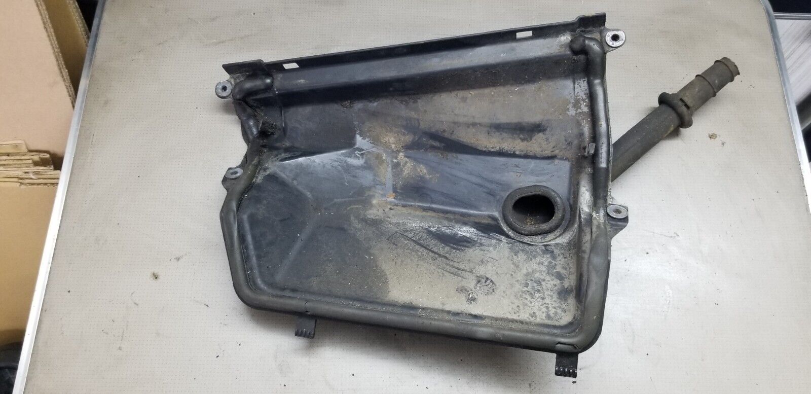 RENAULT TRAFFIC X82 / VAUXHALL VIVARO RH WINDSCREEN SCUTTLE PANEL 93868424 - Image 5