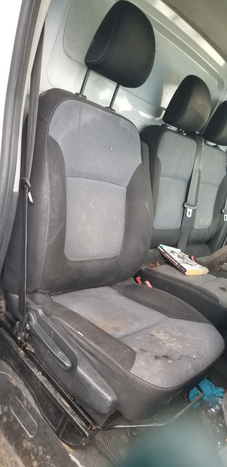 Renault Trafic 2014-2019 driver front seat black and grey cloth