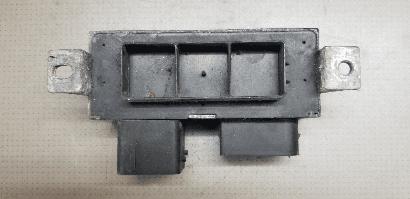 Renault KANGOO 12V Glow Plug Relay 8200558438-A - Image 3