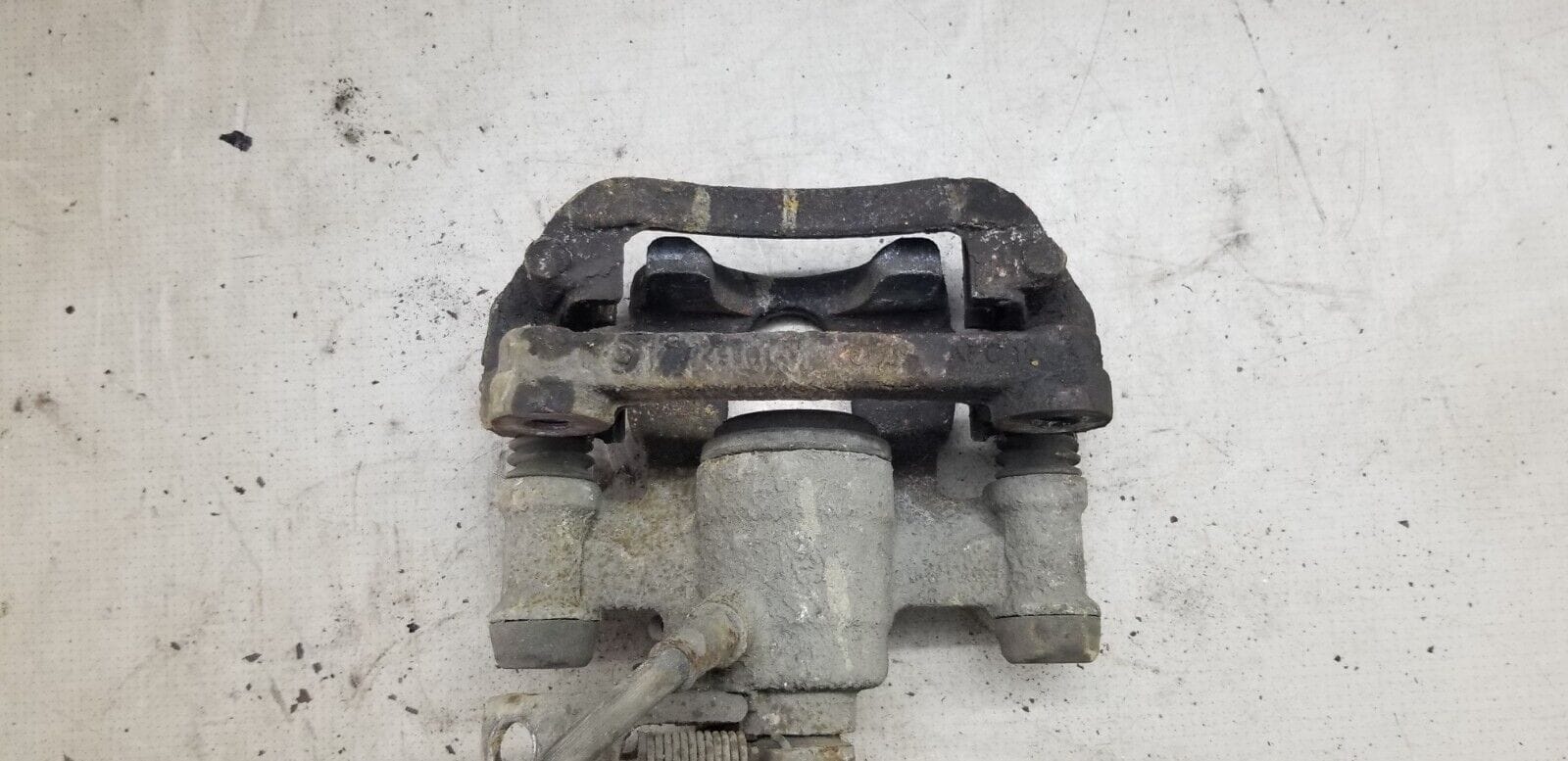 Renault Master MK3 2015 Rear Passenger Brake Caliper |O - Image 4