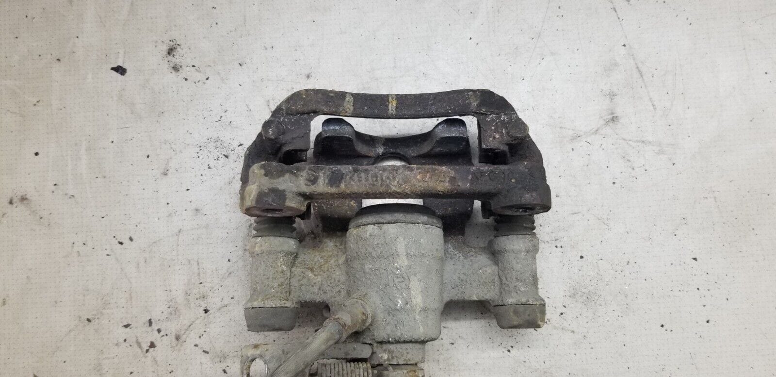 Renault Master MK3 2015 Rear Passenger Brake Caliper |O - Image 5