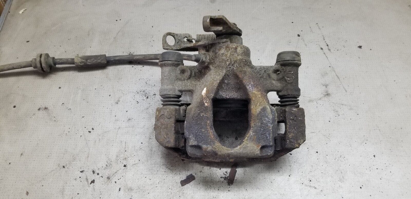 Renault Master MK3 2015 Rear Passenger Brake Caliper |O