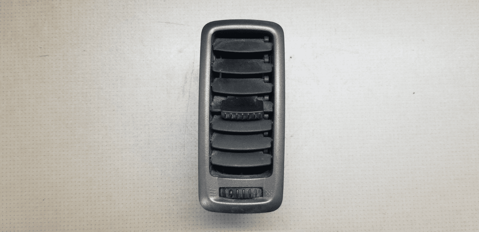 Renault TRAFIC / VAUXHALL VIVARO Silver/grey Van Dash Heater Air Vents