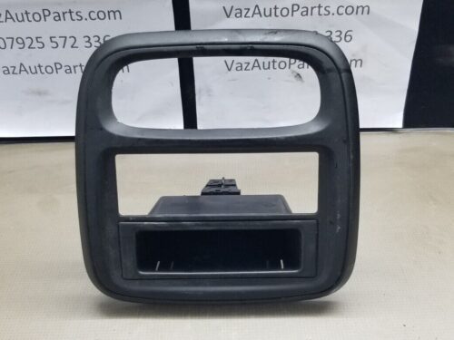 Renault Trafic MK3 2015-19 Vivaro B Dash Board Stereo Surround Trim 682603912R