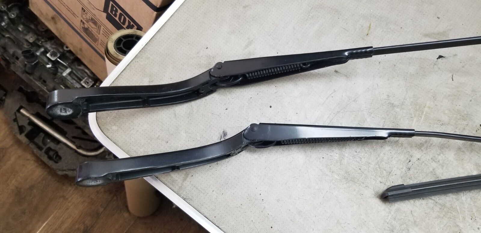 Renault Trafic MK3 Vivaro Front Wiper Arms Pair Right and Left 288860715R 2016 - Image 3