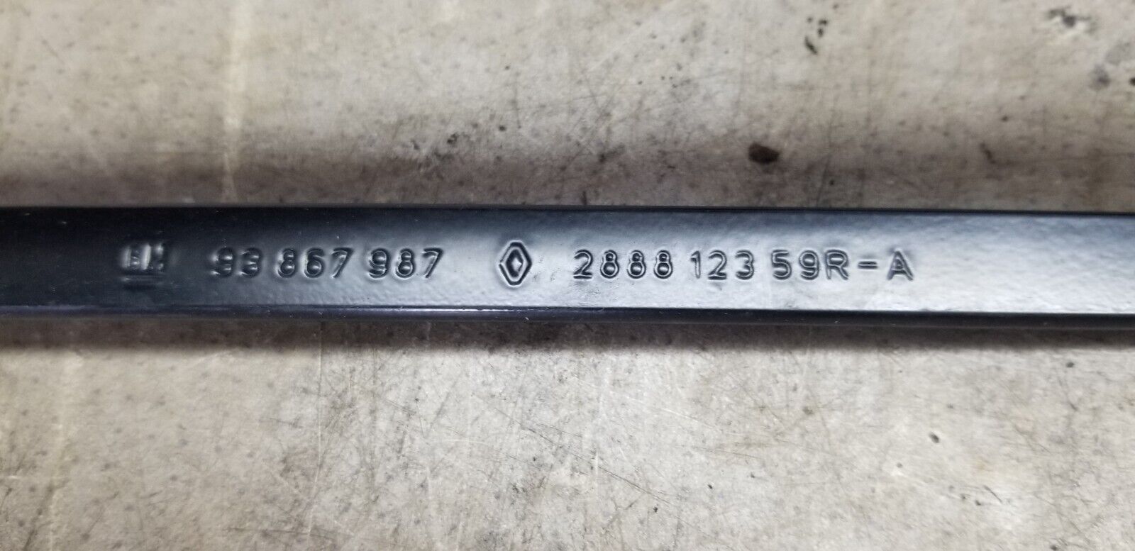 Renault Trafic MK3 Vivaro Front Wiper Arms Pair Right and Left 288860715R 2016 - Image 7