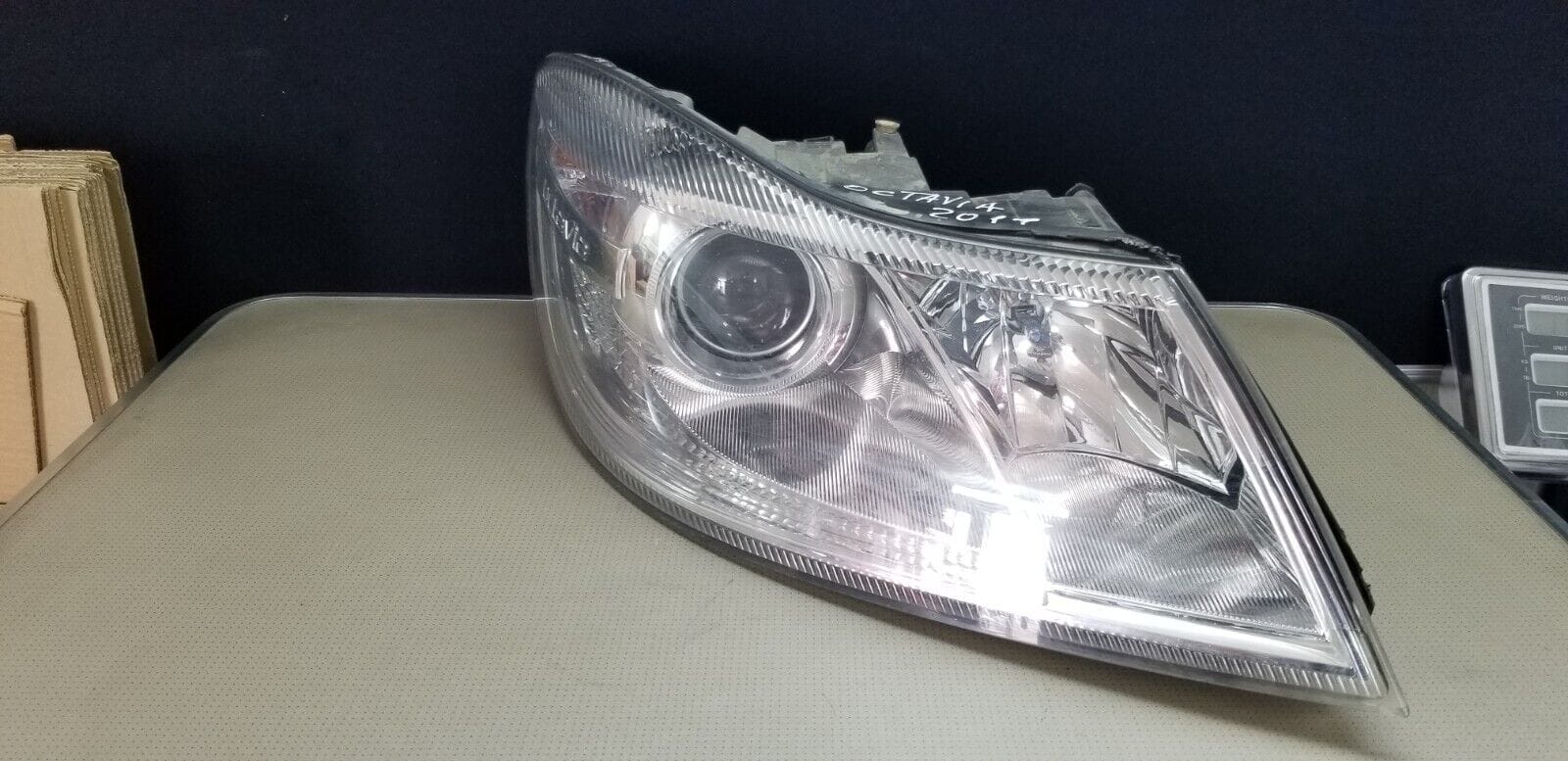 Skoda Octavia MK2 (2011) Driver Side Headlight 1Z2941016F |O - Image 3