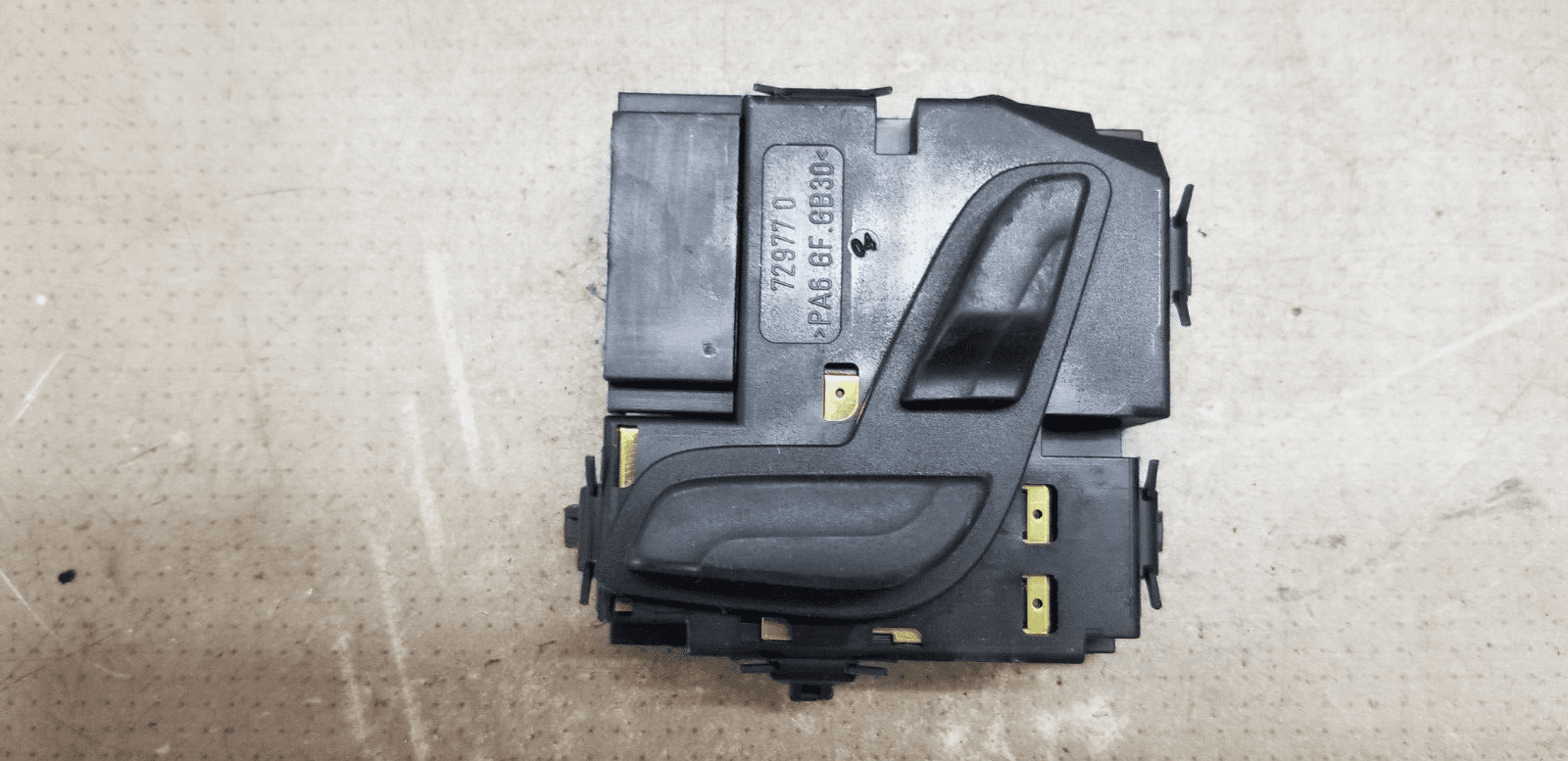 Mercedes Benz E Class Seat Control Switch A2048701858 Passenger Front W212 |O