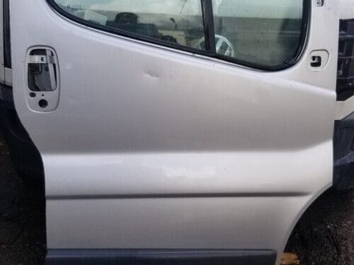 VAUXHALL VIVARO DRIVER SIDE DOOR SILVER