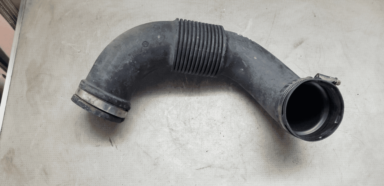 VAUXHALL VIVARO INTAKE PIPE HOSE 1105223S01 1.6 DIESEL 2015 - 2019 - Image 4