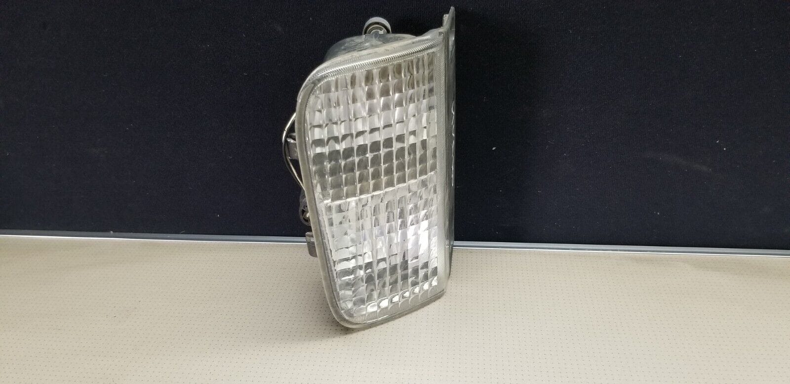 VAUXHALL VIVARO / RENAULT TRAFFIC 2001 - 2014 REAR LOWER FOG LIGHT LEFT SIDE