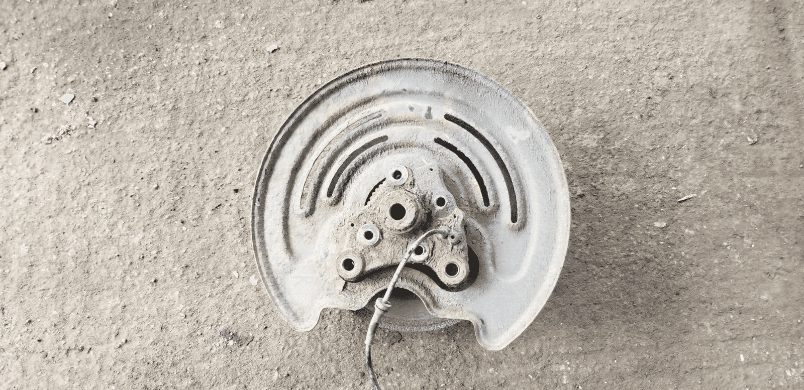 Rear hub assembly for Renault Trafic 1.6 TD (driver side) 2015–2019