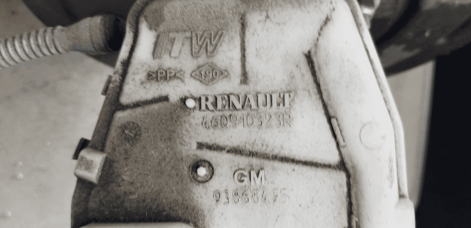 VIVARO TRAFIC 1.6 TD SERVO AND BRAKE MASTER CYLINDER 472101336R 2015 - 2019 - Image 4