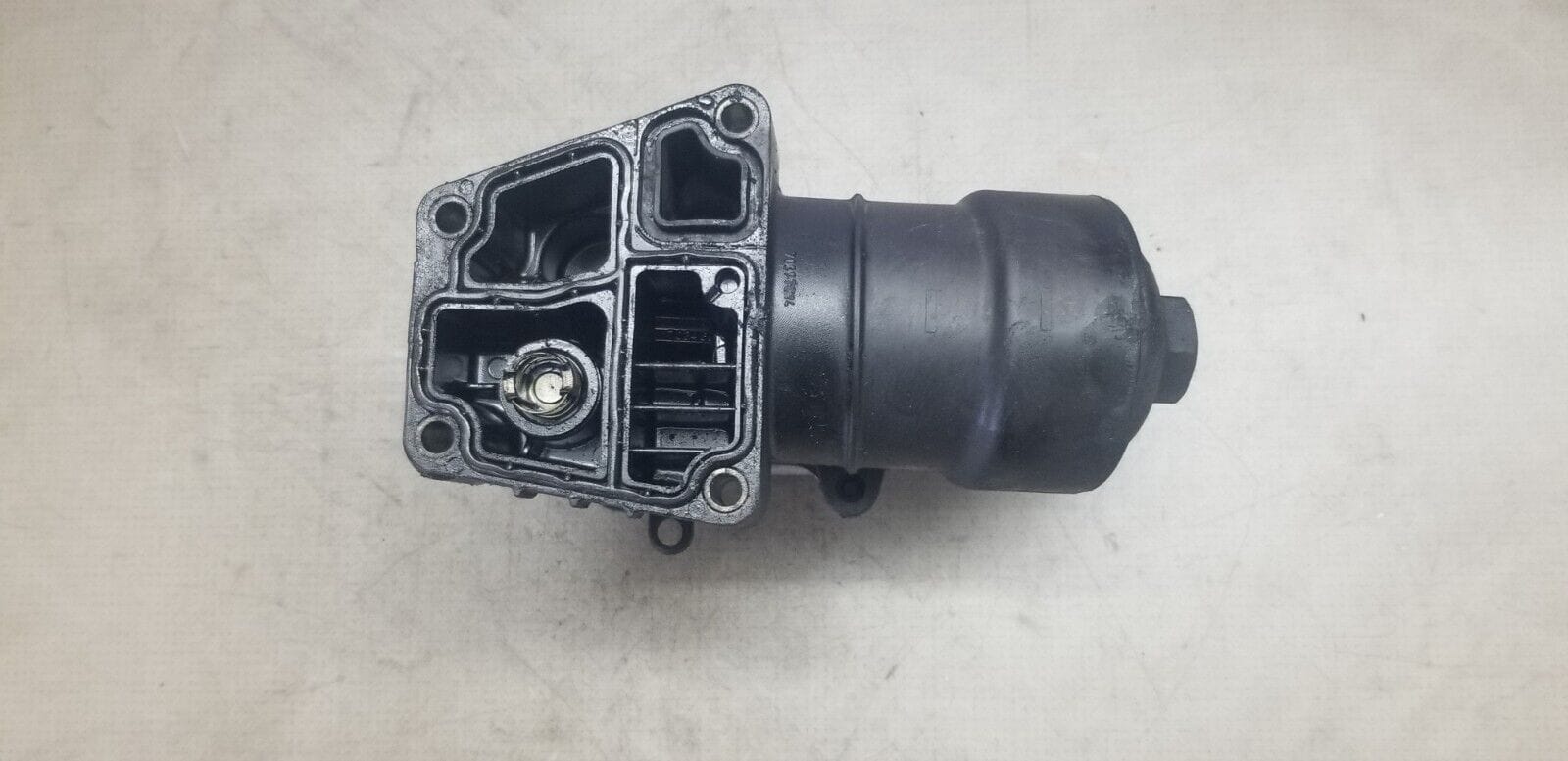 Volkswagen Crafter 2.0 2010-2015 Engine Oil Cooler Filter Housing 03L117021C - Image 3