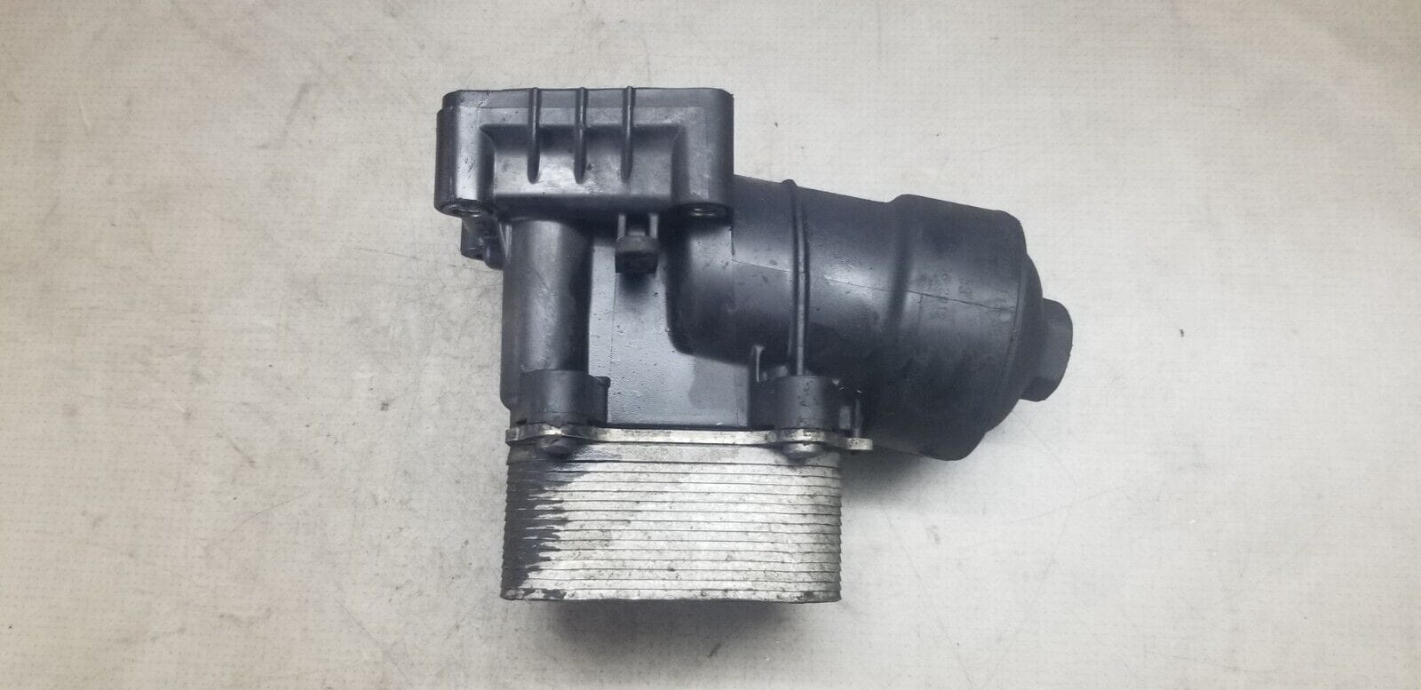 Volkswagen Crafter 2.0 2010-2015 Engine Oil Cooler Filter Housing 03L117021C - Image 4
