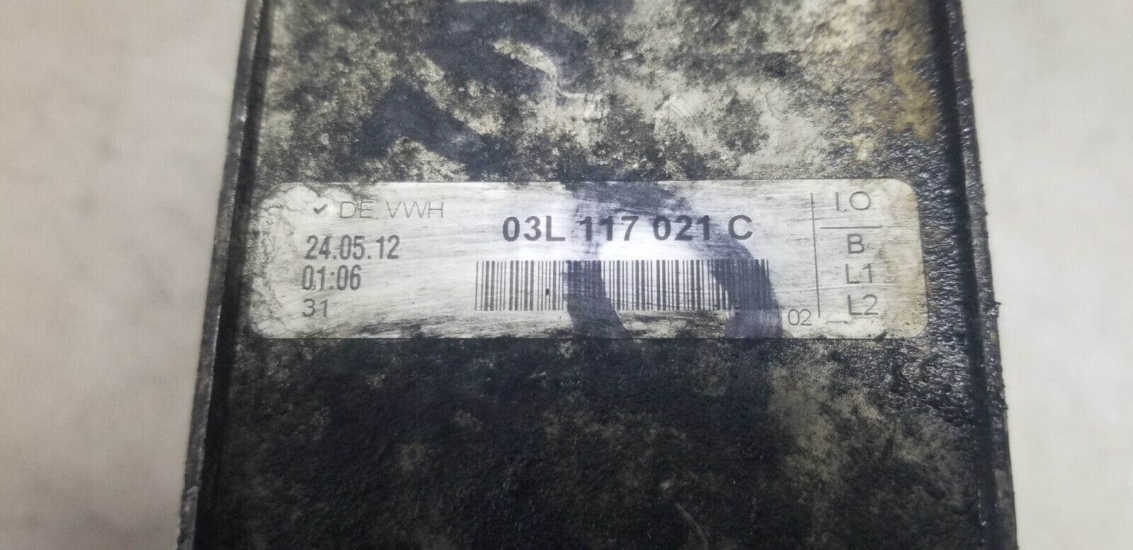 Volkswagen Crafter 2.0 2010-2015 Engine Oil Cooler Filter Housing 03L117021C - Image 5