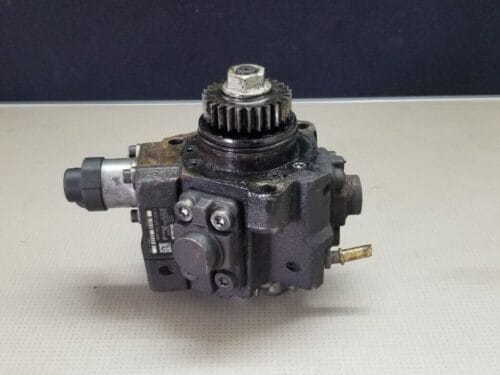 Vauxhall Vivaro Fuel Injector Injection Pump 2.0 Diesel 8200690744