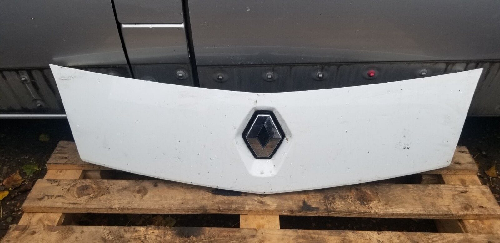 2012 RENAULT KANGOO Front Radiator/Bonnet Grille