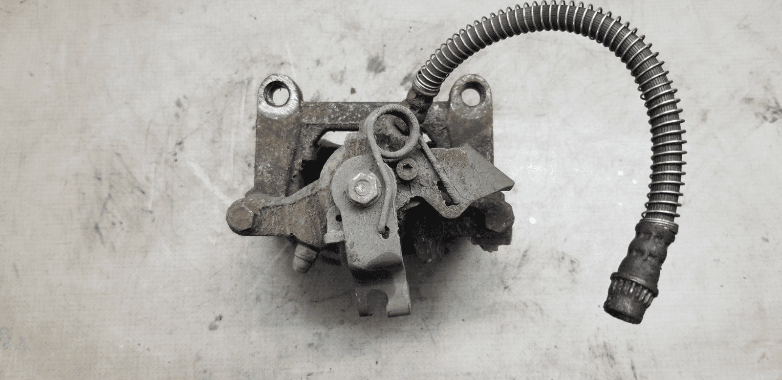 2012 Renault Trafic 2.0L Diesel Left Rear Brake Caliper - Image 3