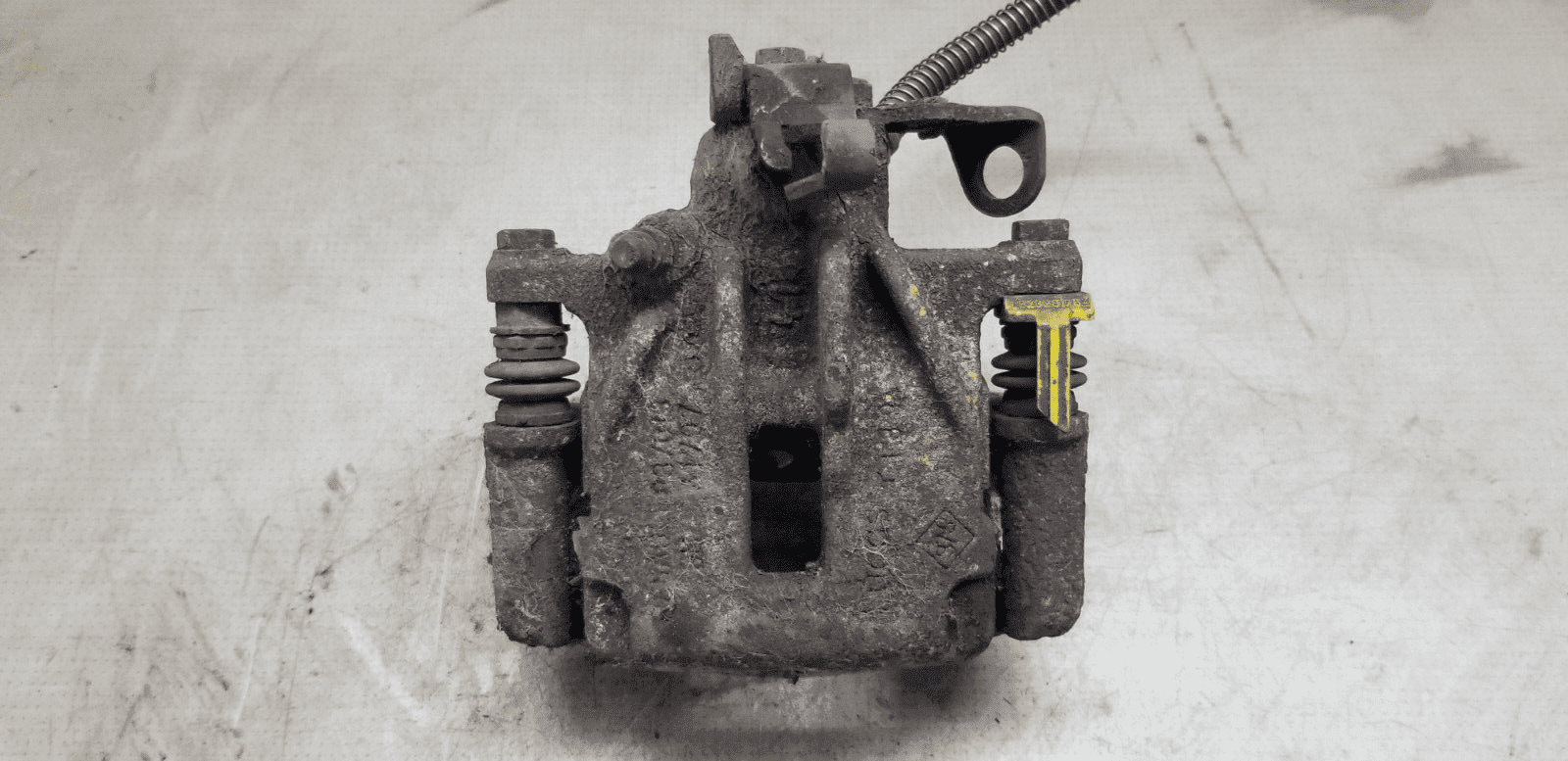 2012 Renault Trafic 2.0L Diesel Left Rear Brake Caliper