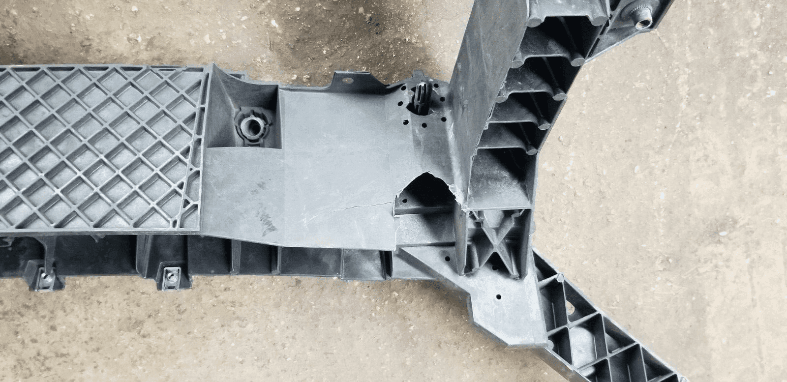 2015 RENAULT TRAFIC RADIATOR SUPPORT AND FRONT PANEL - Image 7