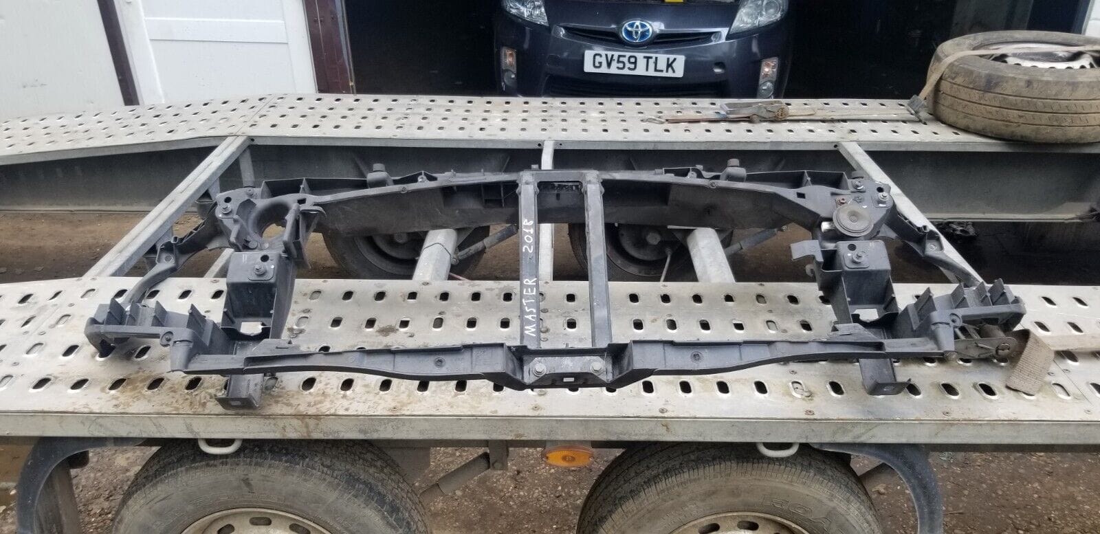 2018 Renault Master Front Panel Radiator Holder |O - Image 3