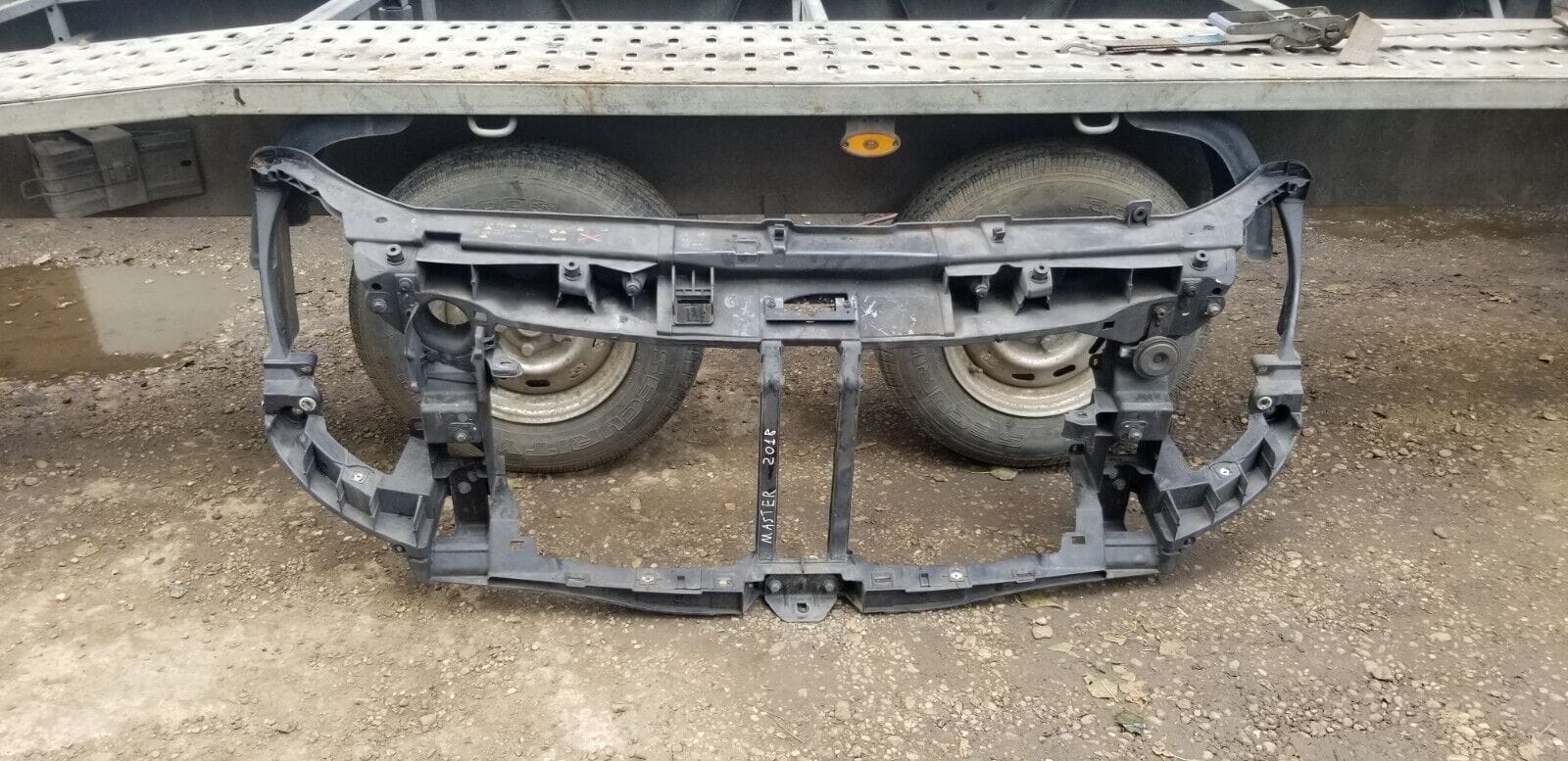 2018 Renault Master Front Panel Radiator Holder |O