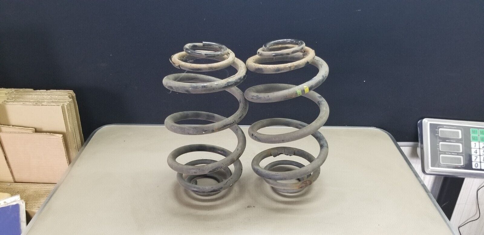 2X REAR SPRING AXLE COIL VAUXHALL VIVARO RENAULT TRAFIC