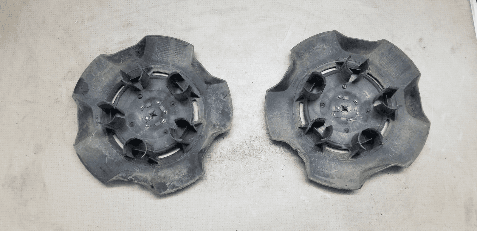 2X Vauxhall Vivaro Wheel Cover Cap 93866156 Mk2 2014-2019 - Image 3