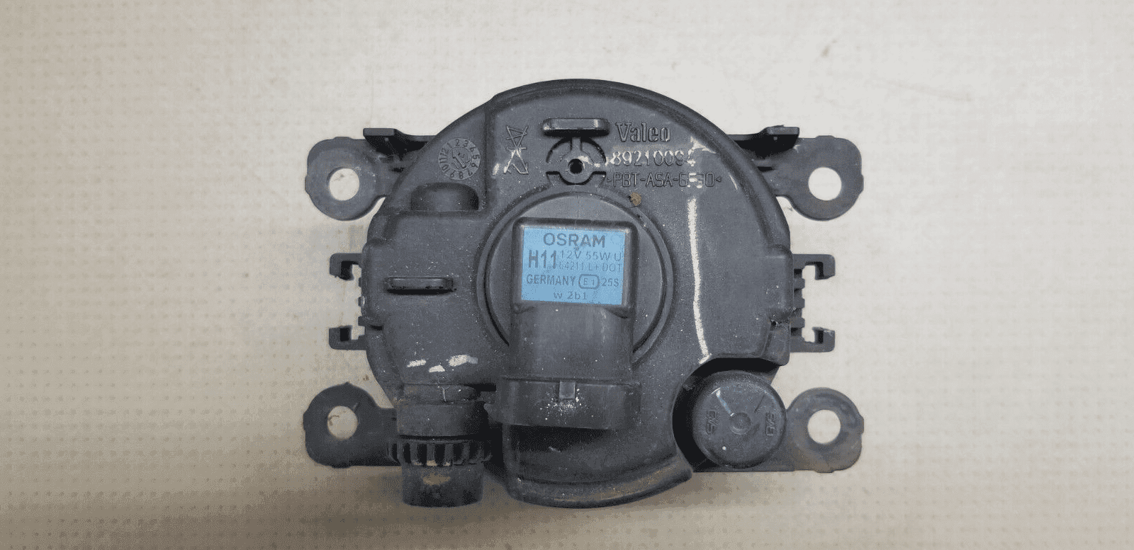 8200074008 fog light for RENAULT MEGANE - Image 4