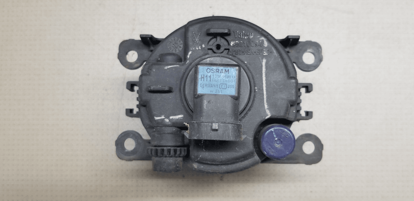 8200074008 fog light for RENAULT MEGANE - Image 4