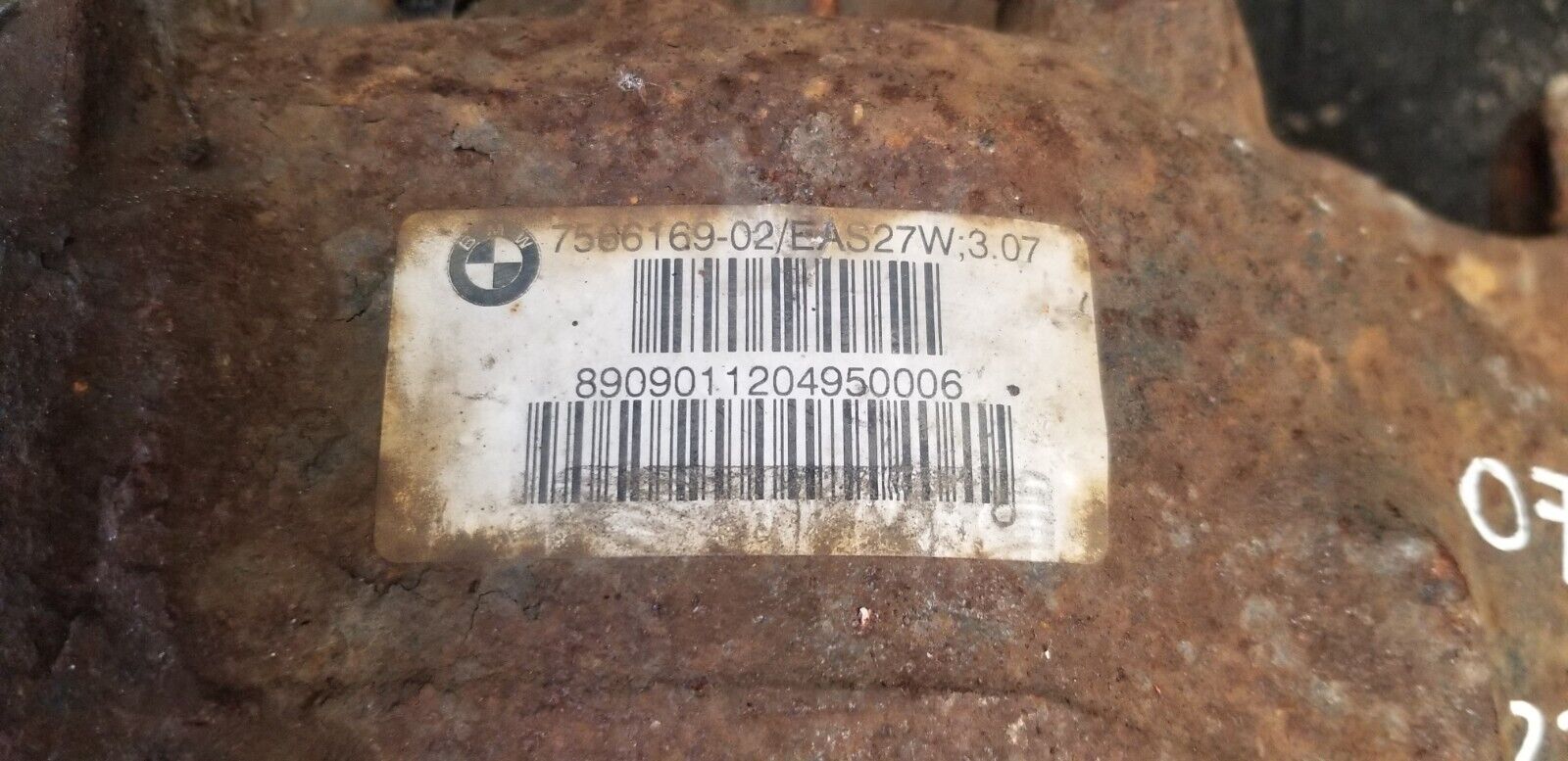 BMW E87 E90 318d 120d Differential Diff 3,07 ratio 7566169 7524307 - Image 3