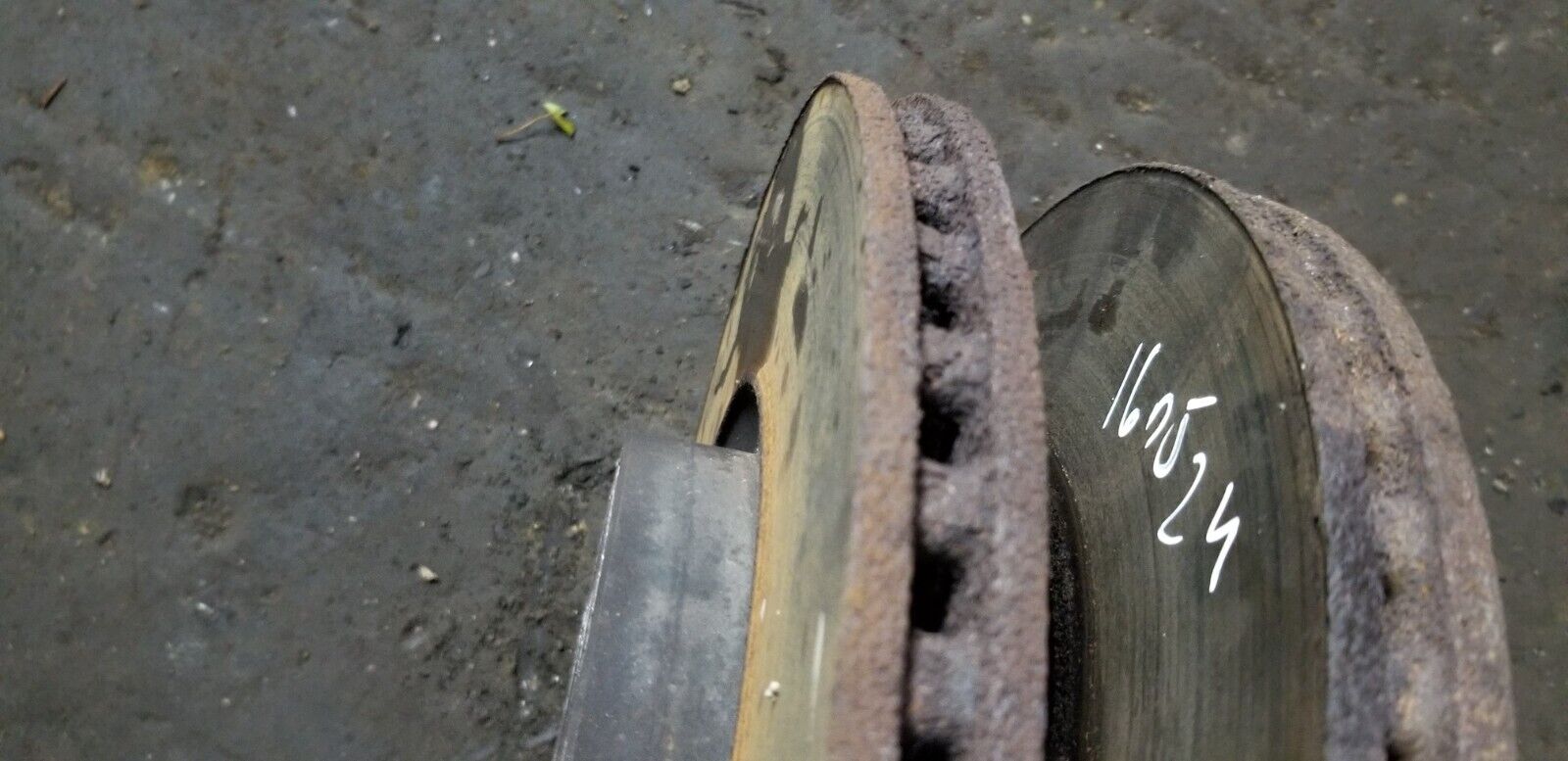 FOR KUGA 2016 2.0 DIESEL FRONT BRAKE DISCS - Image 4