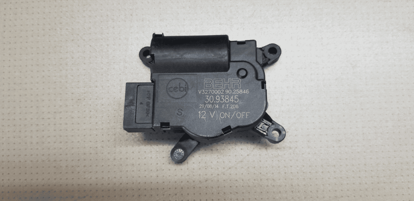 GENUINE MERCEDES SPRINTER STEPPER MOTOR - 2007 - 2018 BEHR 30.93845