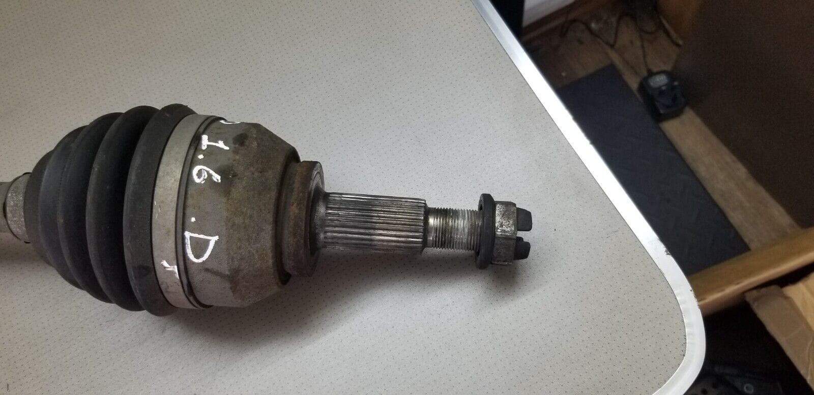 Genuine 2015 Vauxhall Vivaro , Diesel, Manual, Driveshaft, Passenger Side |O - Image 4