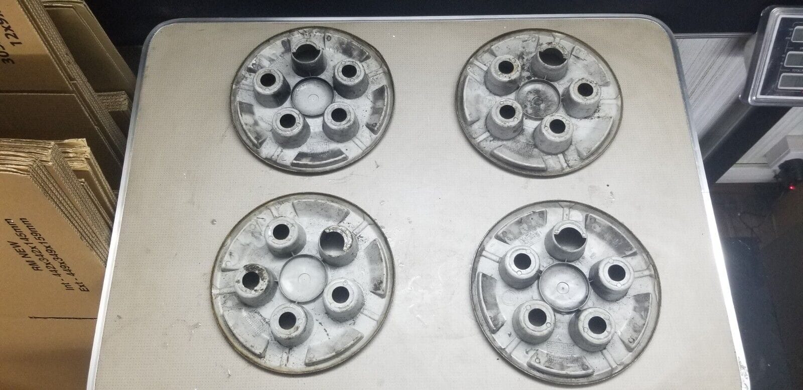 Genuine Peugeot Boxer 15" Wheel Trim Hub centre cap Nut cover 2014 - Image 3